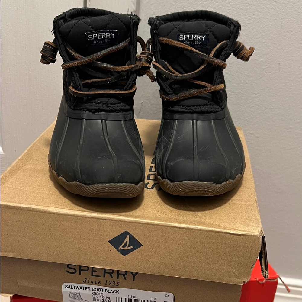 Sperry SaltwaterQuilted Duck Boot Kids 11 Black